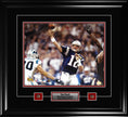 Charger l'image dans la visionneuse de la galerie, Tom Brady 16x20 New England Patriots Photo Framed with Pins & Plate
